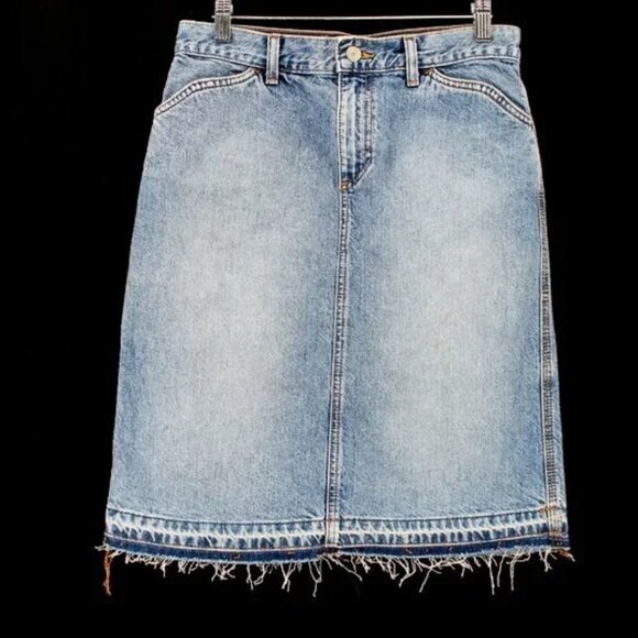 Vintage GAP Denim Skirt Light Wash Raw Hem Western Stitch 100% Cotton No Stretch - Picture 1 of 11